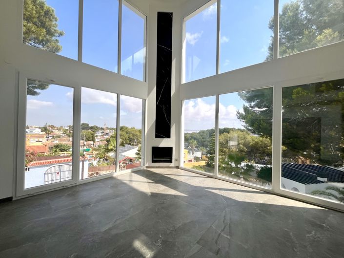 Image No.5-6 Bed Villa for sale