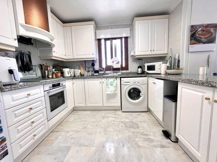 Image No.7-2 Bed Apartment for sale