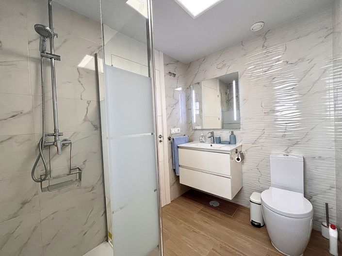 Image No.16-2 Bed Apartment for sale