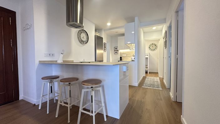 Image No.25-3 Bed Apartment for sale