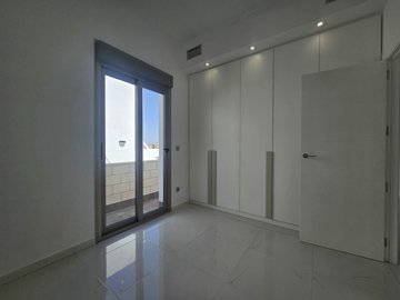 20250807123925xlarge
