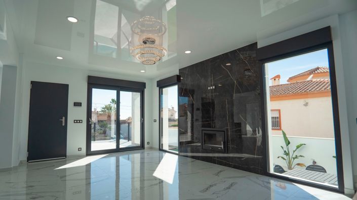 Image No.12-4 Bed Villa for sale