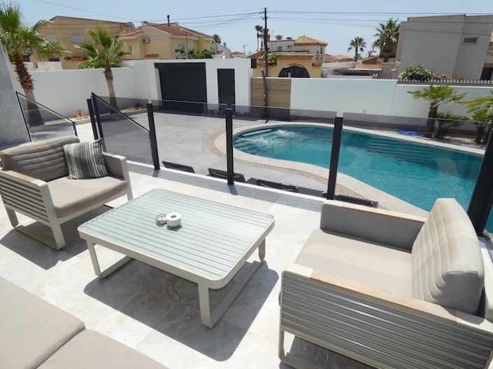 Image No.18-4 Bed Villa for sale