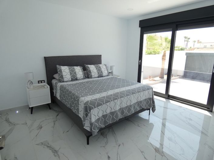 Image No.21-4 Bed Villa for sale