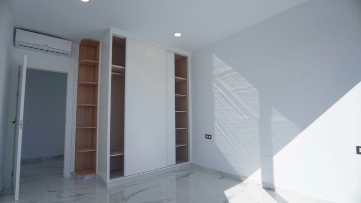 Image No.21-4 Bed Villa for sale