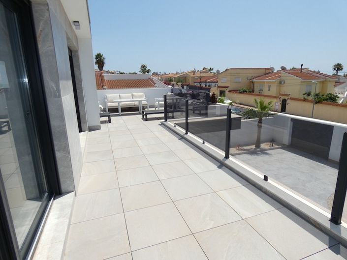 Image No.49-4 Bed Villa for sale