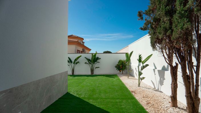 Image No.6-4 Bed Villa for sale