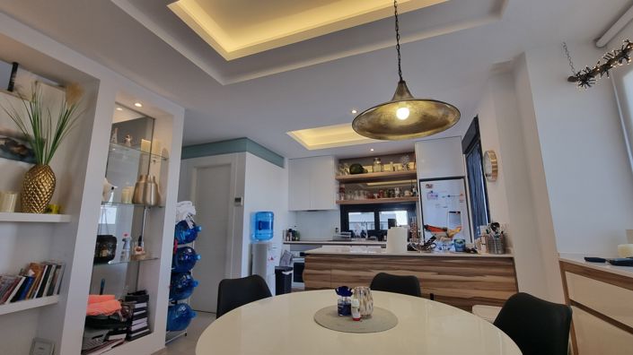 Image No.12-3 Bed Townhouse for sale