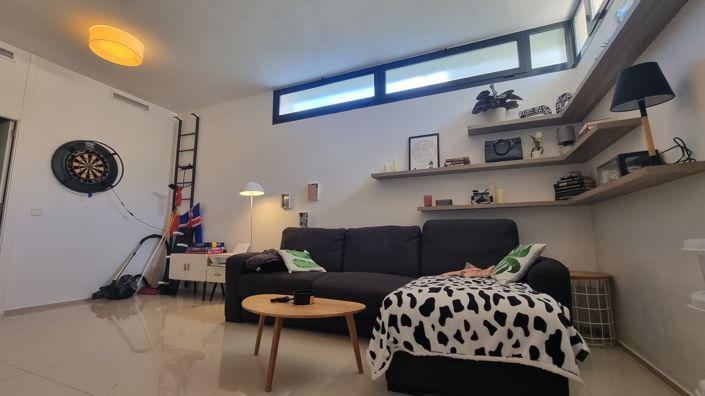 Image No.25-3 Bed Townhouse for sale