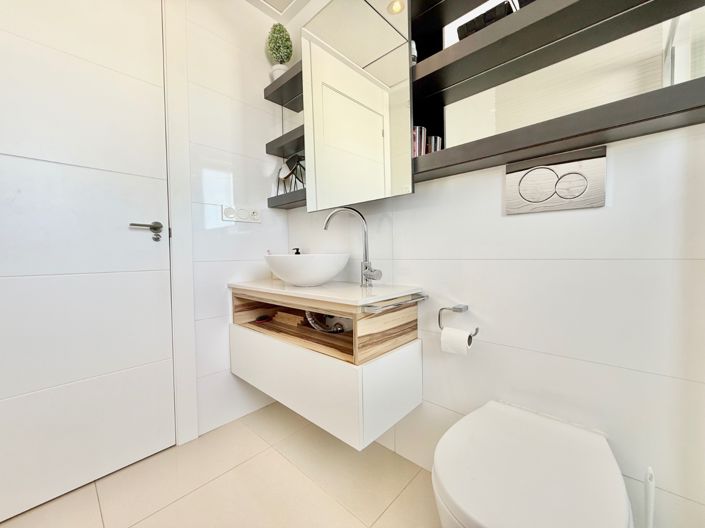 Image No.41-3 Bed Townhouse for sale