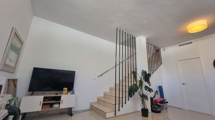 Image No.7-3 Bed Townhouse for sale