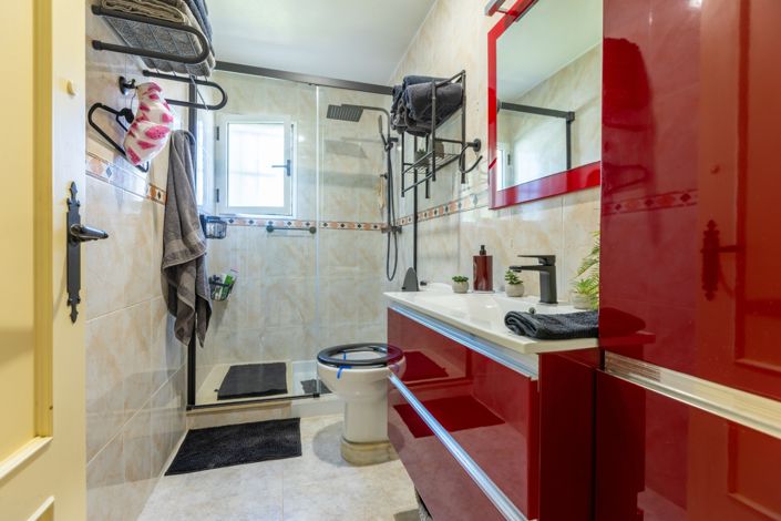 Image No.29-5 Bed Villa for sale