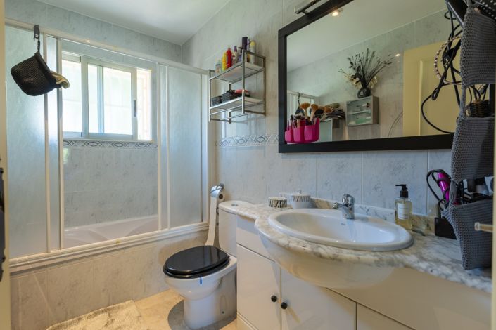 Image No.34-5 Bed Villa for sale