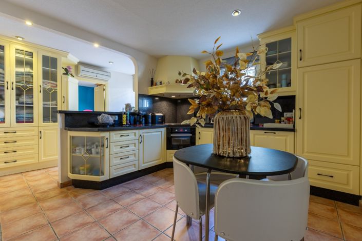 Image No.39-5 Bed Villa for sale