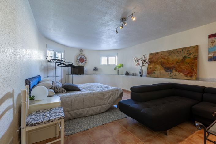 Image No.43-5 Bed Villa for sale