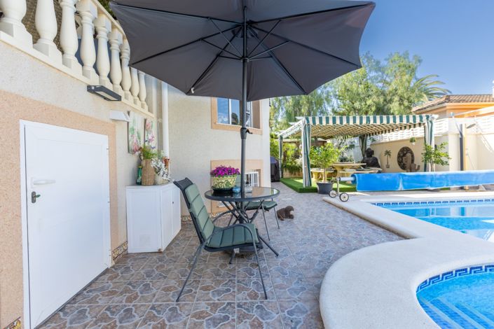 Image No.45-5 Bed Villa for sale