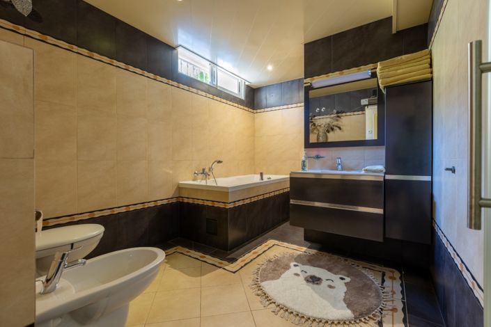 Image No.46-5 Bed Villa for sale