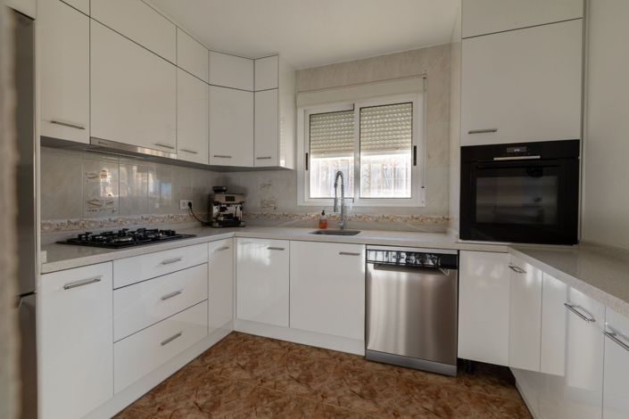 Image No.11-5 Bed Villa for sale