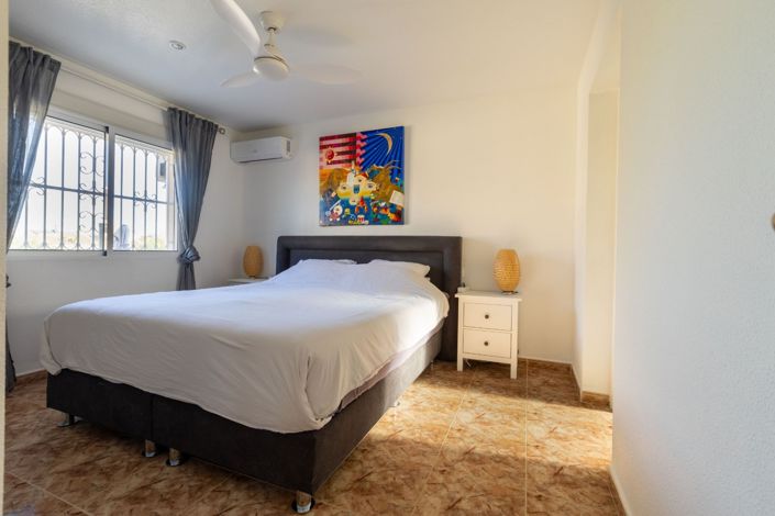 Image No.15-5 Bed Villa for sale