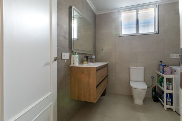 Image No.26-5 Bed Villa for sale