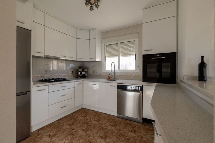 Image No.9-5 Bed Villa for sale