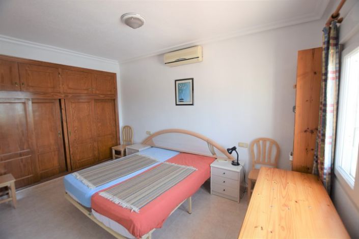 Image No.12-4 Bed Villa for sale