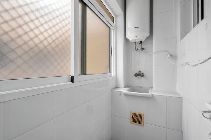 Image No.10-3 Bed Apartment for sale