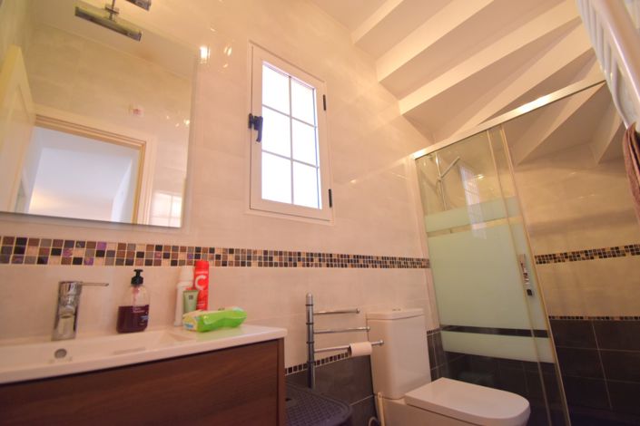 Image No.10-3 Bed Villa for sale