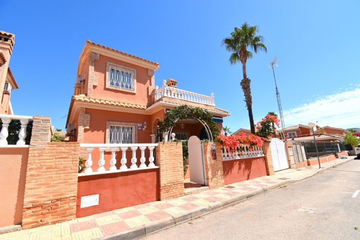 Image No.26-3 Bed Villa for sale