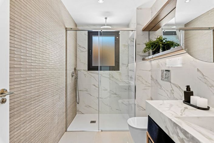 Image No.27-3 Bed Villa for sale