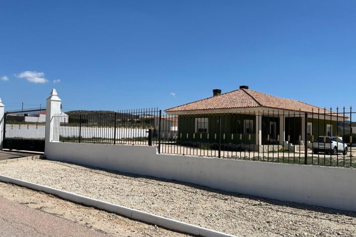 Image No.1-3 Bed Country Property for sale