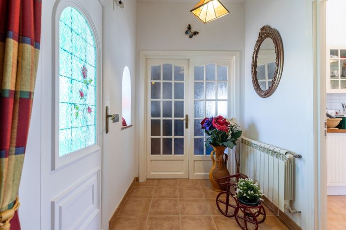 Image No.12-3 Bed Country Property for sale