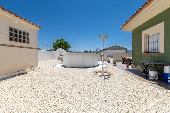 Image No.39-3 Bed Country Property for sale