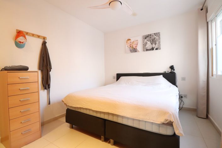 Image No.14-3 Bed Townhouse for sale