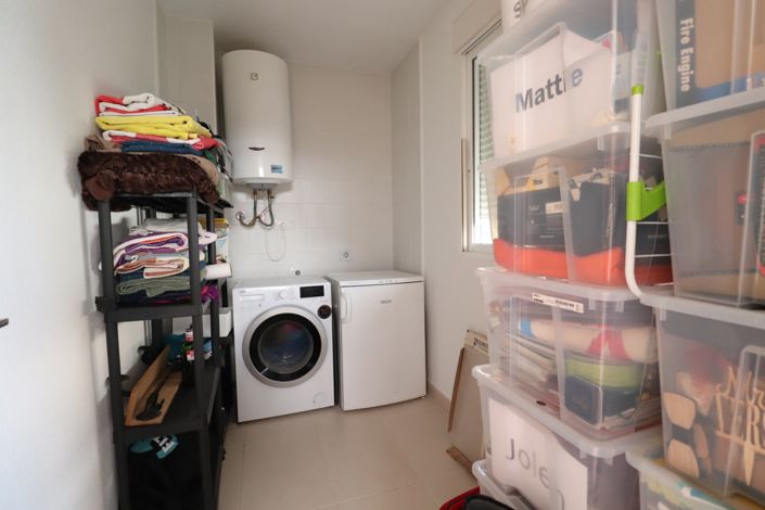 Image No.19-3 Bed Townhouse for sale