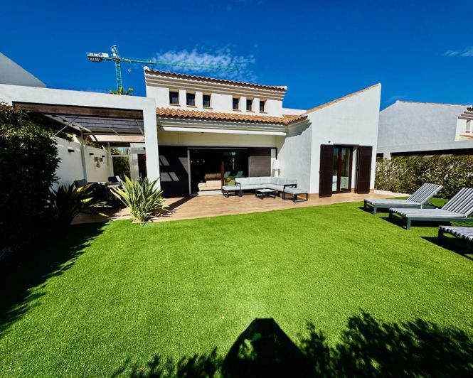 Image No.20-3 Bed Villa for sale