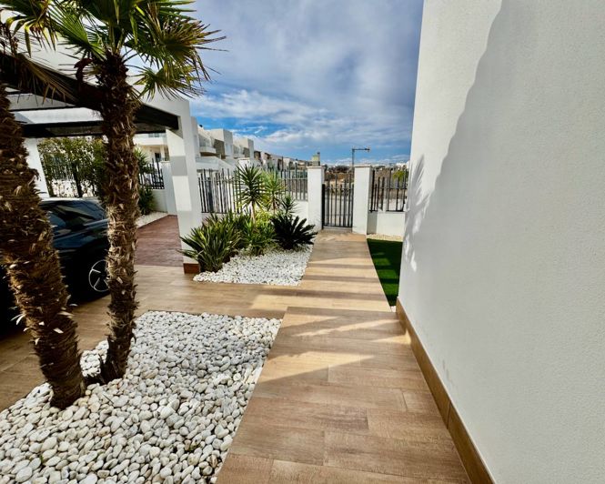 Image No.25-3 Bed Villa for sale