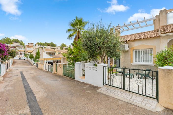 Image No.5-2 Bed Townhouse for sale