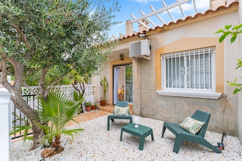 Image No.6-2 Bed Townhouse for sale