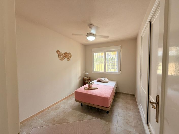 Image No.10-4 Bed Property for sale