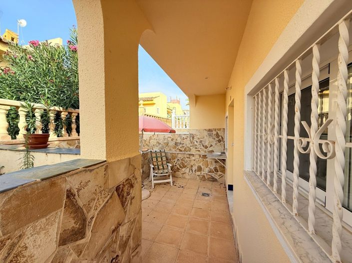 Image No.15-4 Bed Property for sale