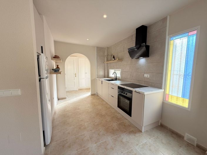 Image No.7-4 Bed Property for sale