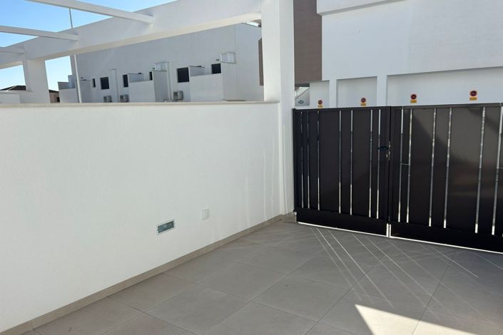 Image No.29-2 Bed Property for sale