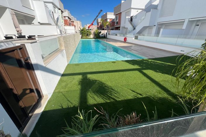 Image No.31-2 Bed Property for sale