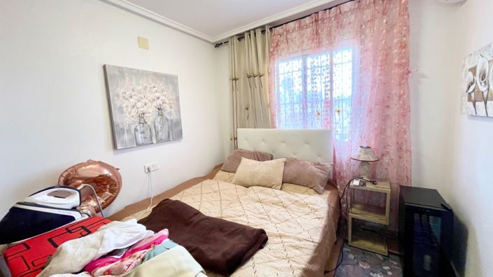 Image No.13-3 Bed Townhouse for sale