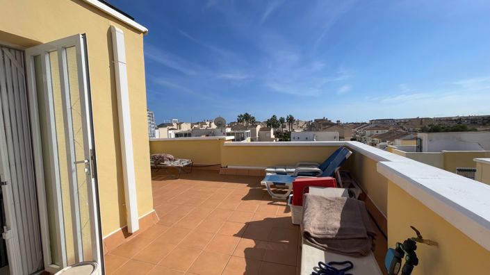 Image No.16-3 Bed Townhouse for sale