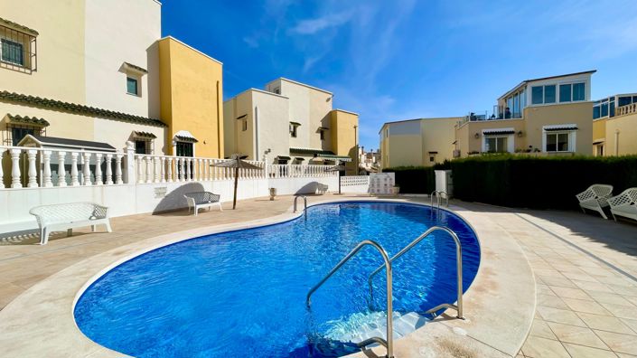 Image No.3-3 Bed Townhouse for sale