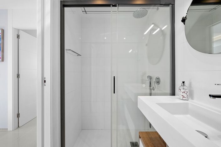 Image No.14-3 Bed Property for sale