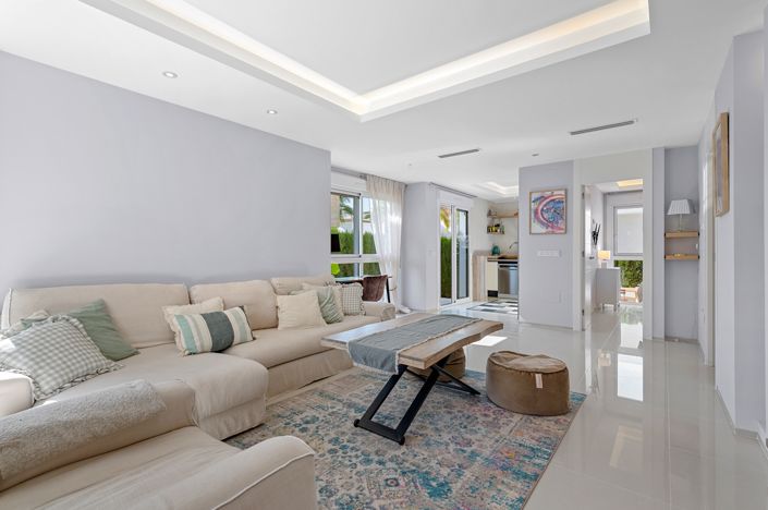 Image No.6-3 Bed Property for sale