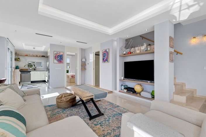 Image No.7-3 Bed Property for sale